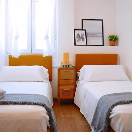 Precioso Apartamento De Tres Dormitorios Malaga Exterior photo